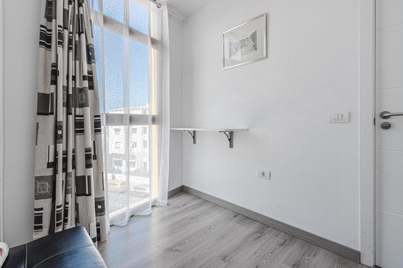 Family Apartment With 3 Bedrooms And Balcony Near Los Gigantes And Ocean Puerto de Santiago  Eksteriør bilde